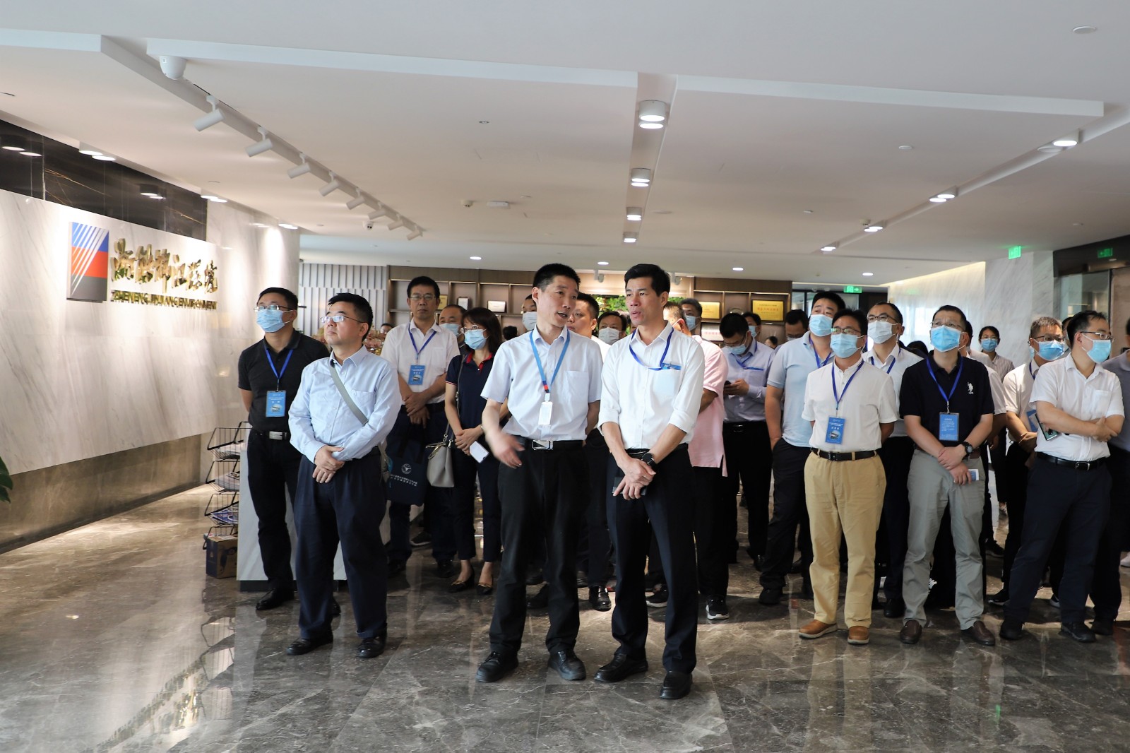 前台展厅 小图.jpg